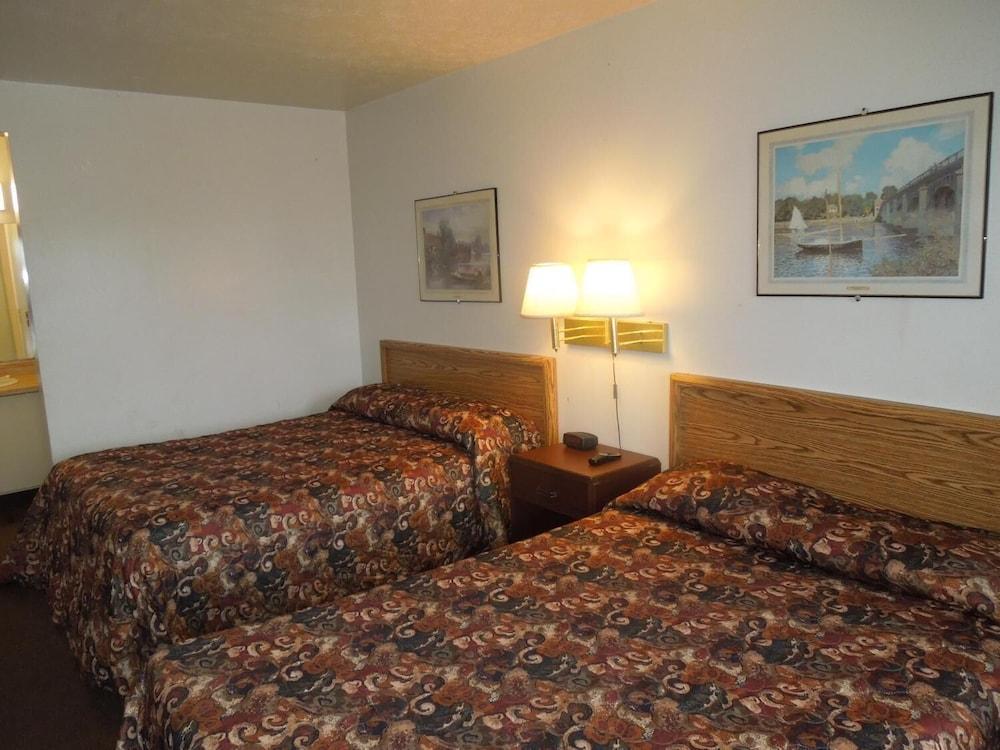 Value Inn Motel Сендаскі Екстер'єр фото